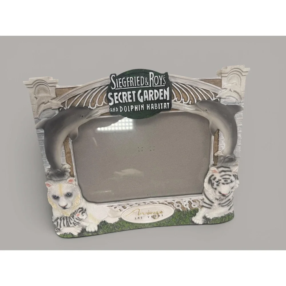Siegfried and Roy's Secret Garden 3D Photo Frame - White Tiger and Dolphin Resin